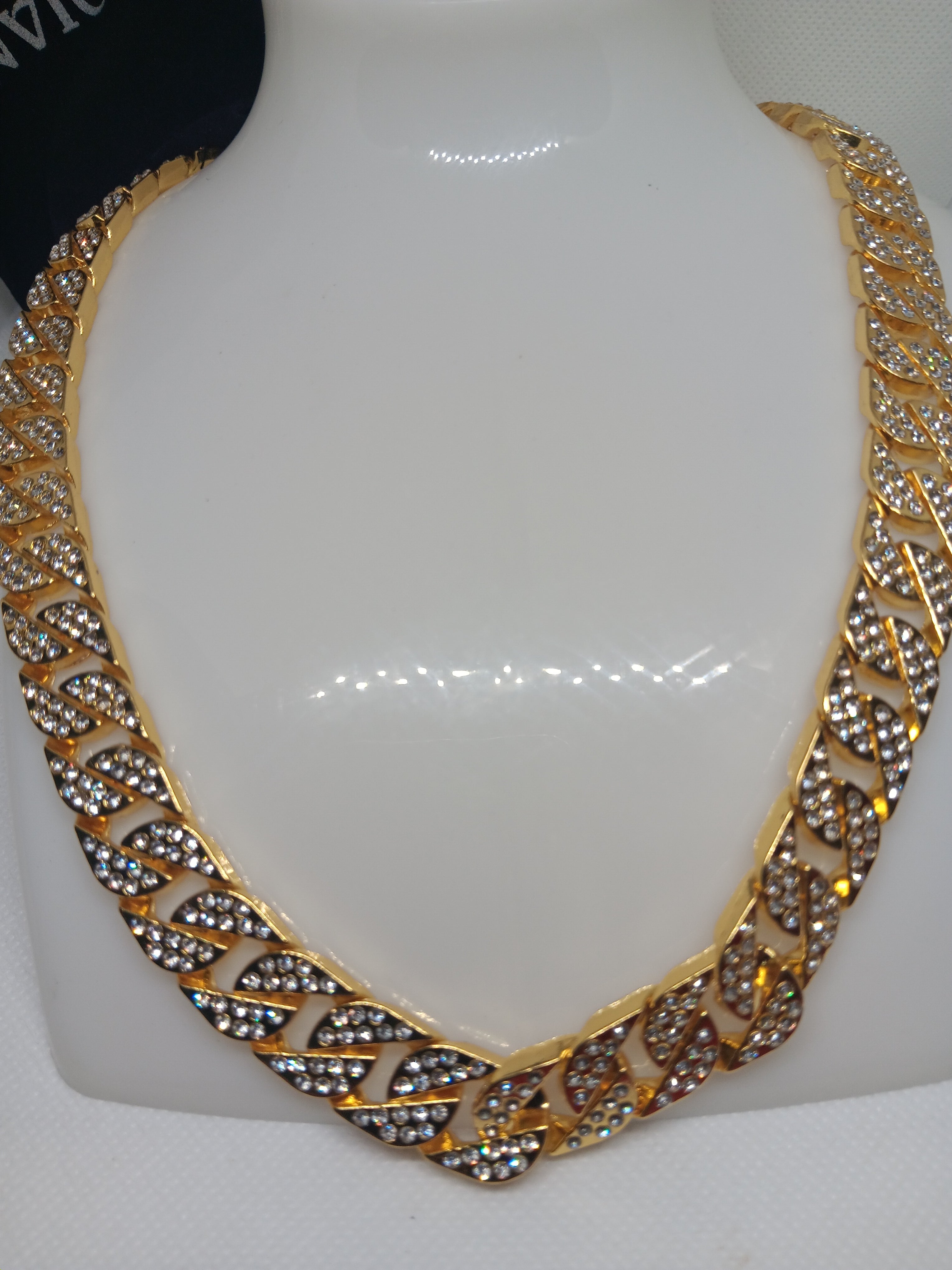 Set Cadena y Pulsera Invicta -Stainless Steel-