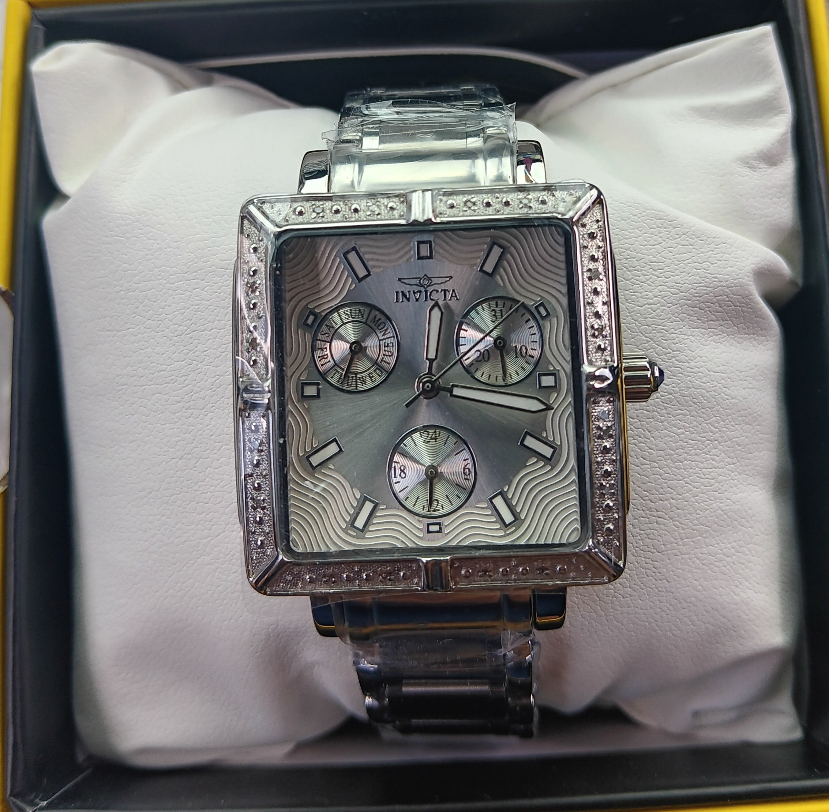 Invicta Wildflower 32.6 mm