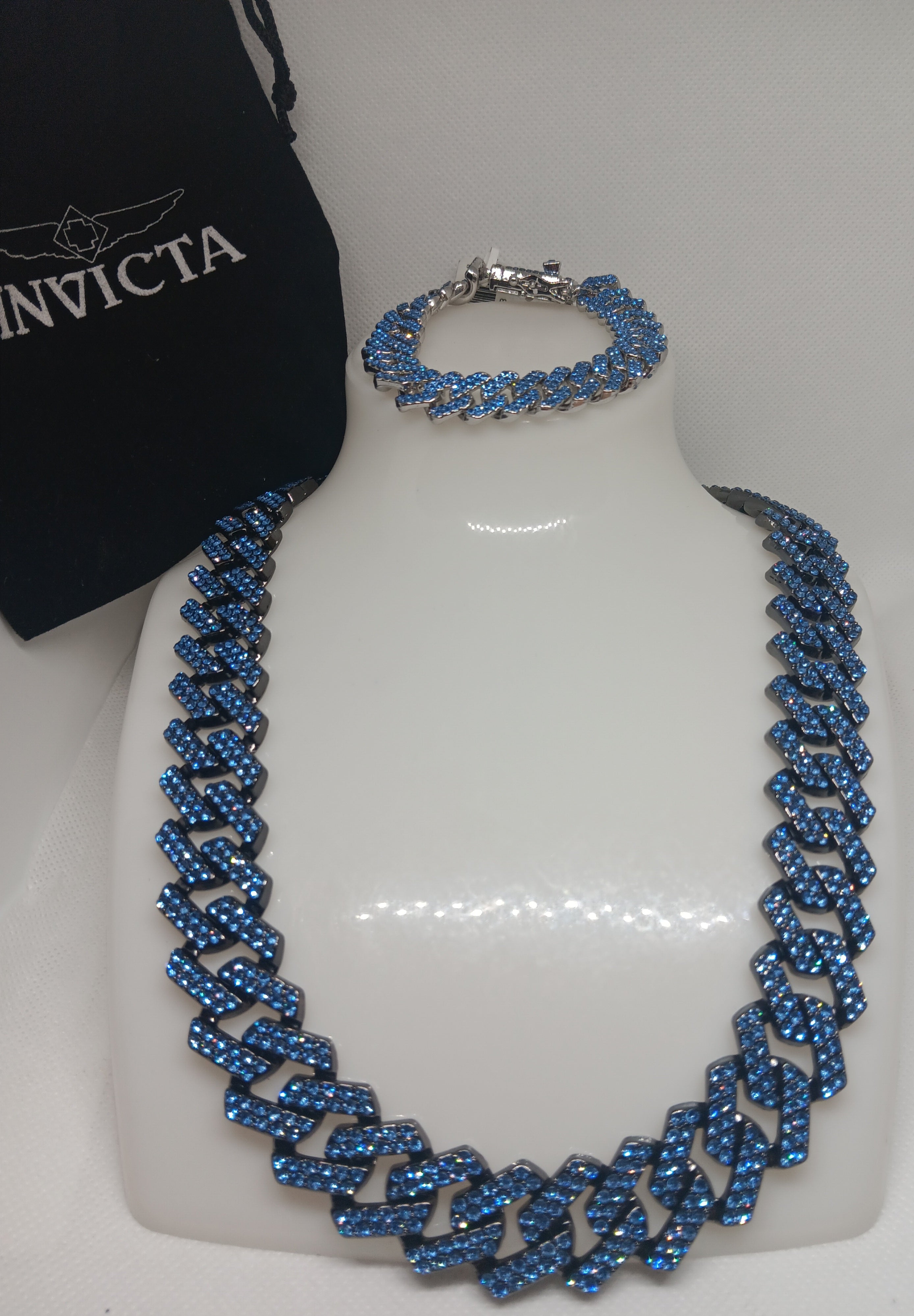 Set cadena y pulsera Invicta -Stainless Steel-