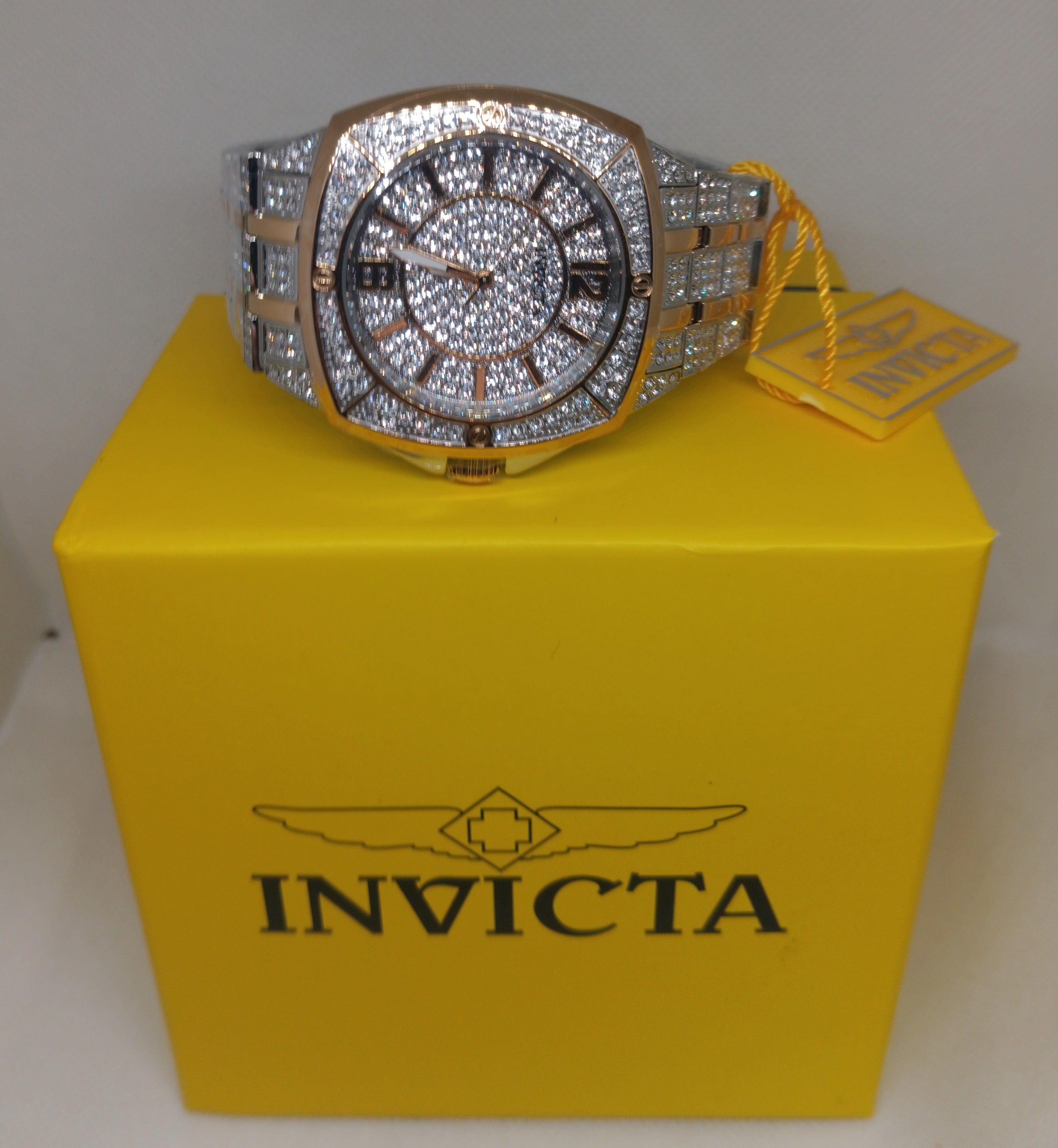 Invicta Celestial 43mm