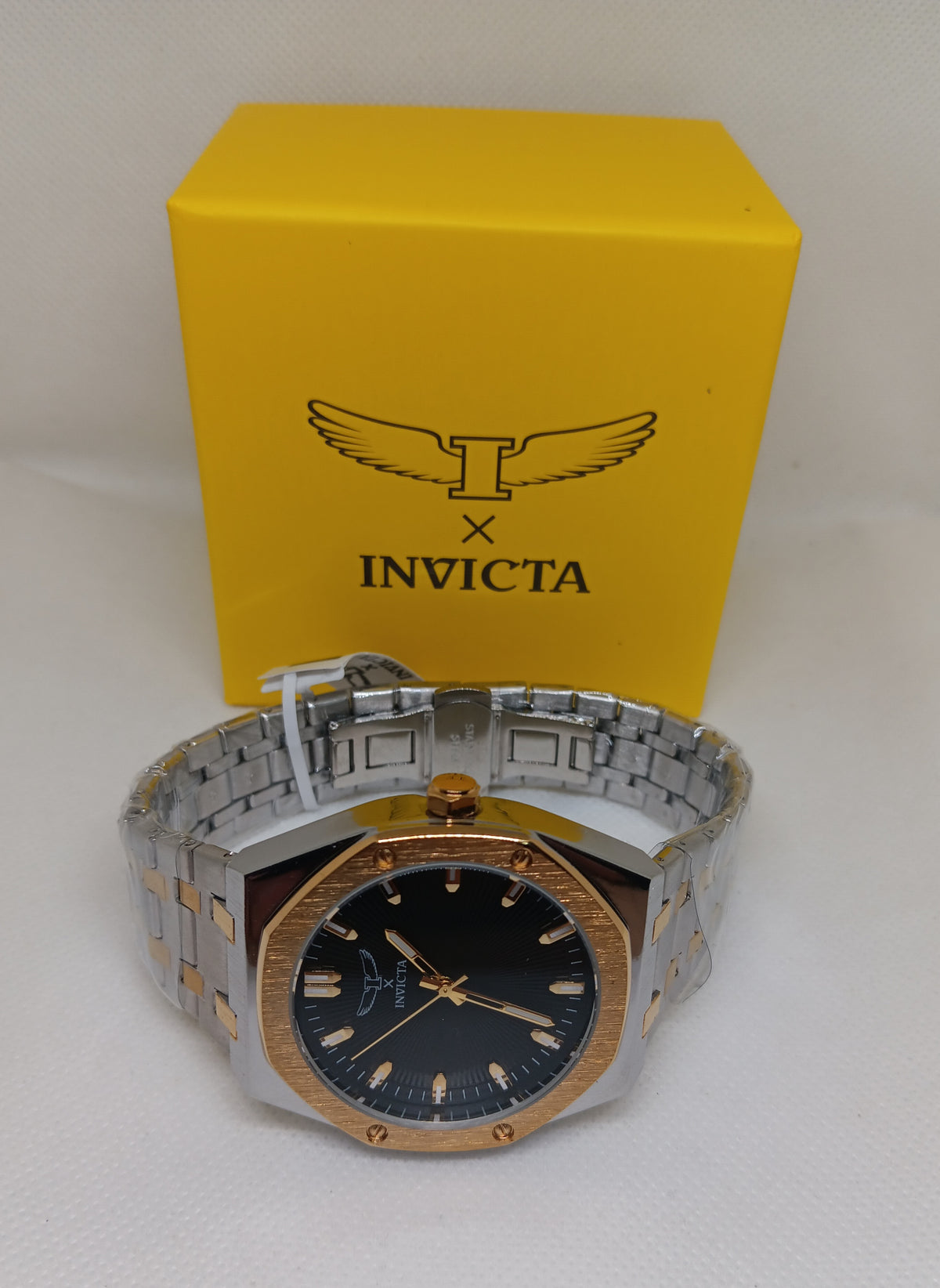 Invicta Specialty 42mm