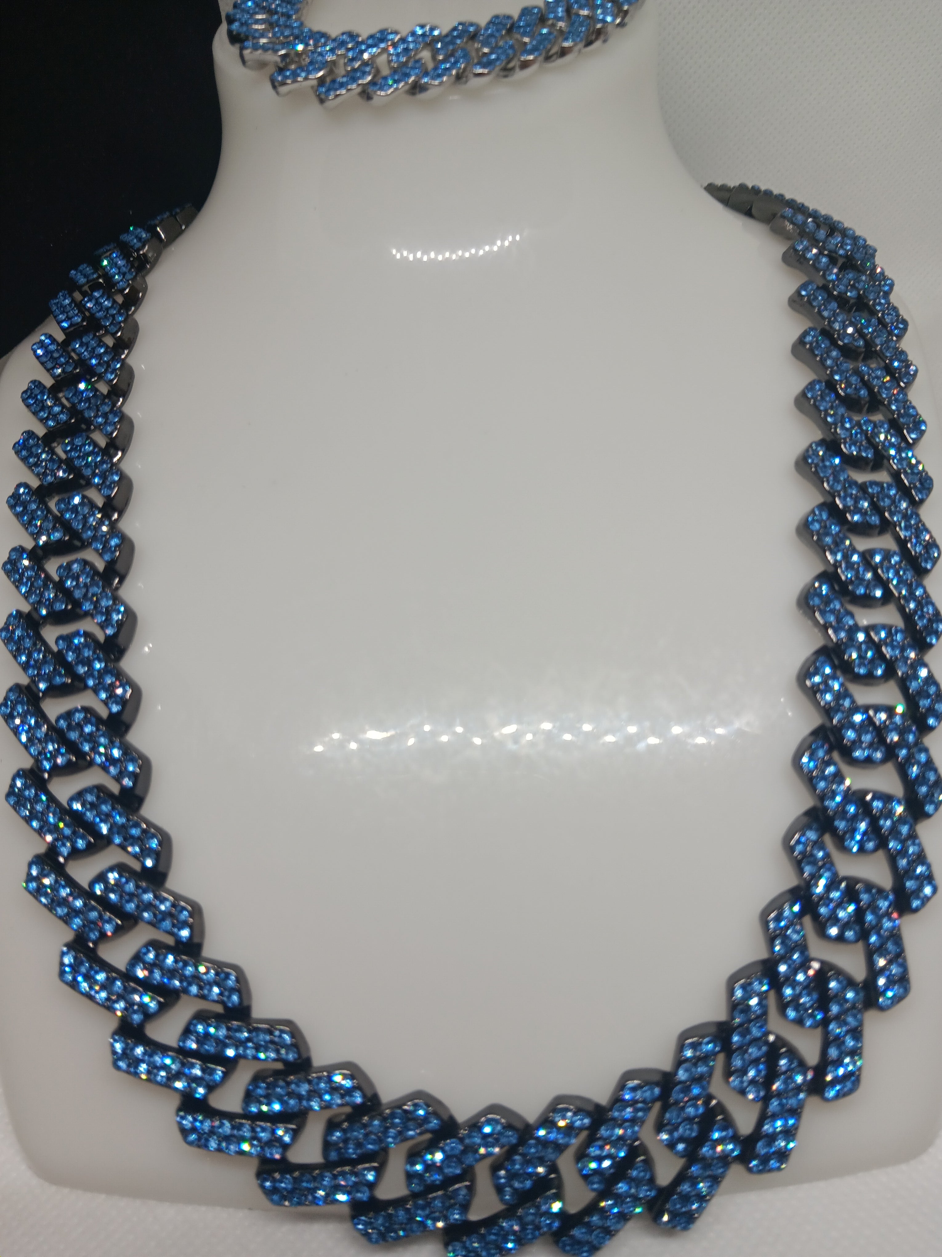 Set cadena y pulsera Invicta -Stainless Steel-