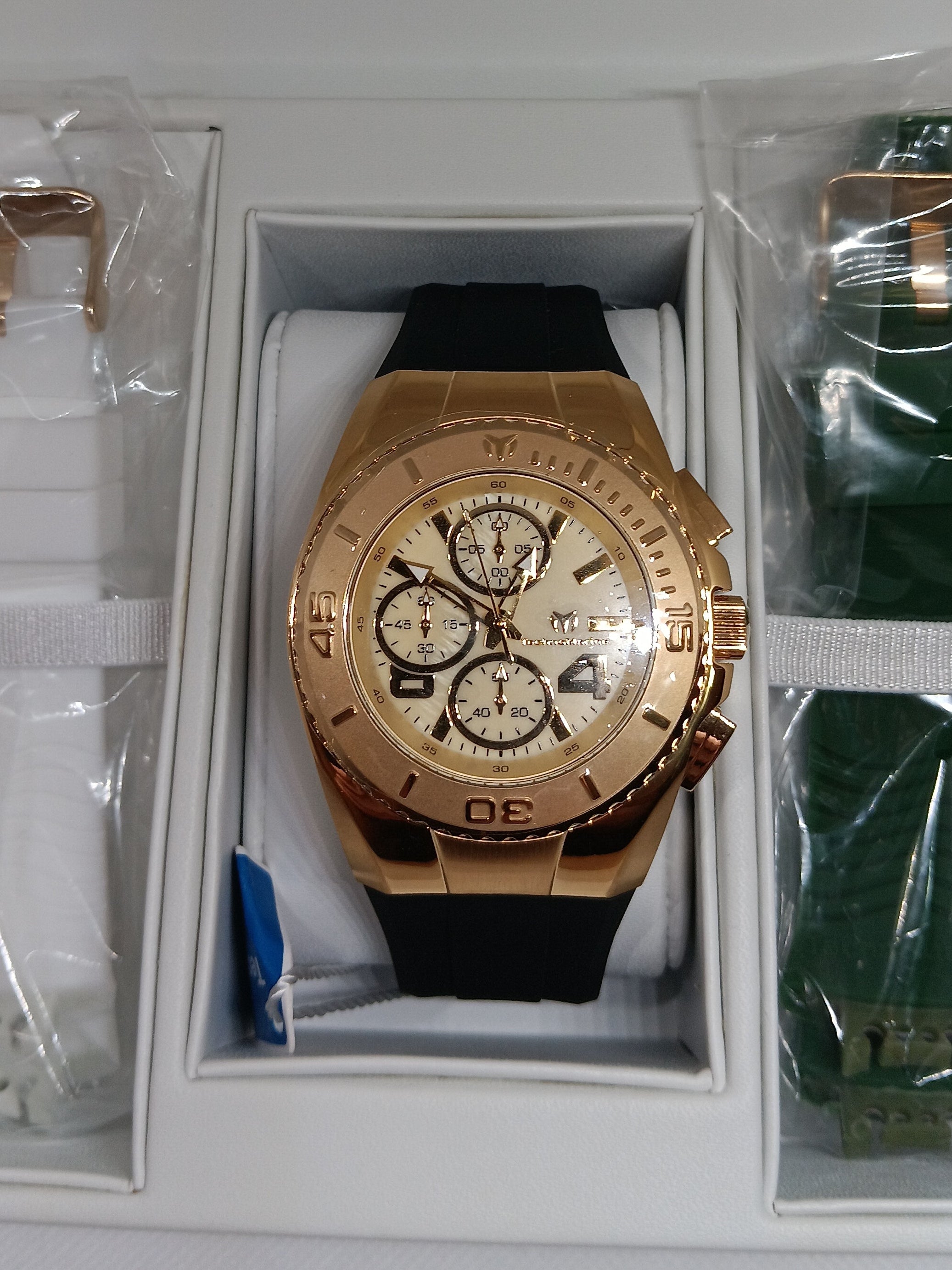 Technomarine Cruise 43 mm -Unisex- Tres correas
