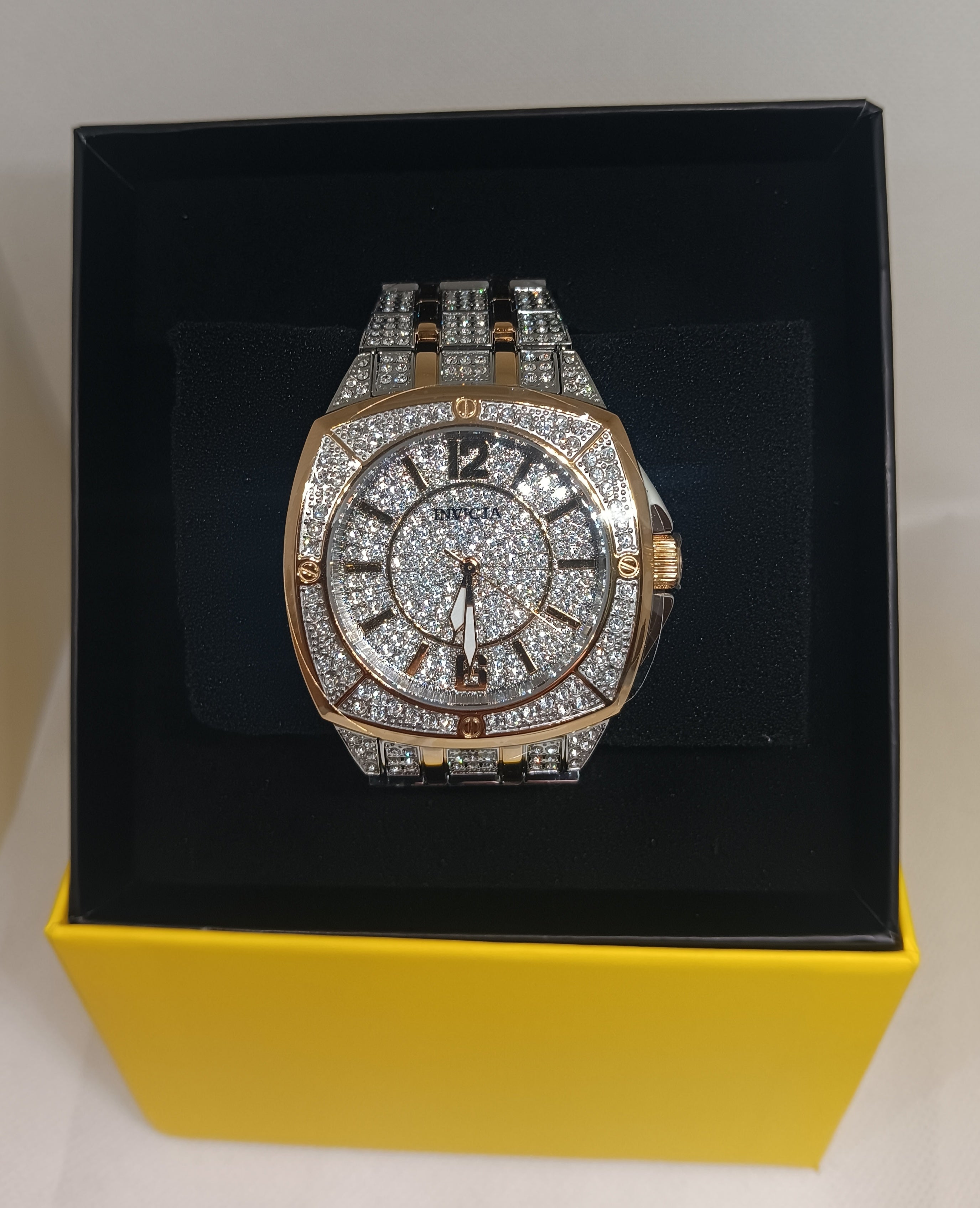 Invicta Celestial 43mm