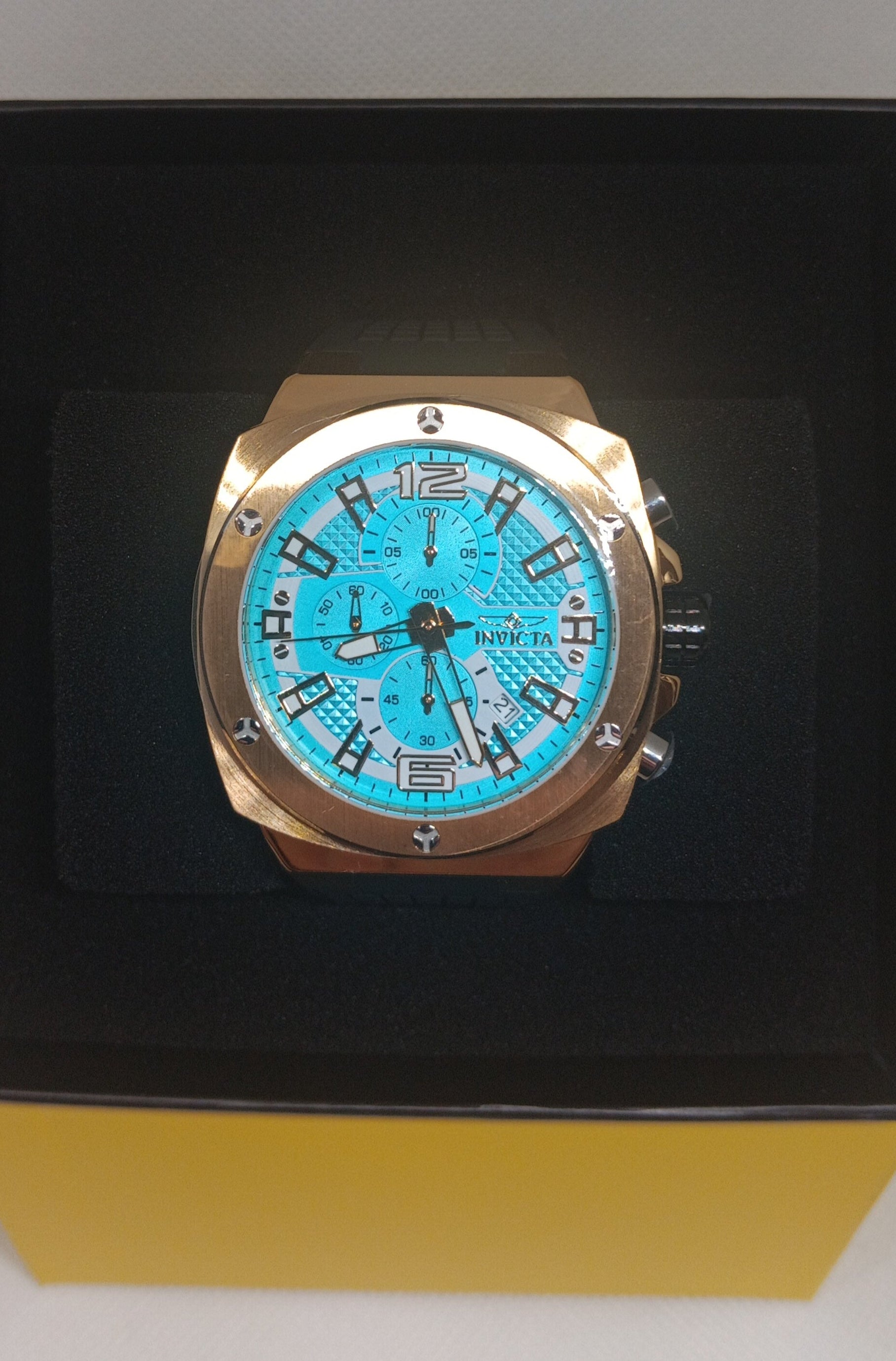 Invicta Racing 47 mm