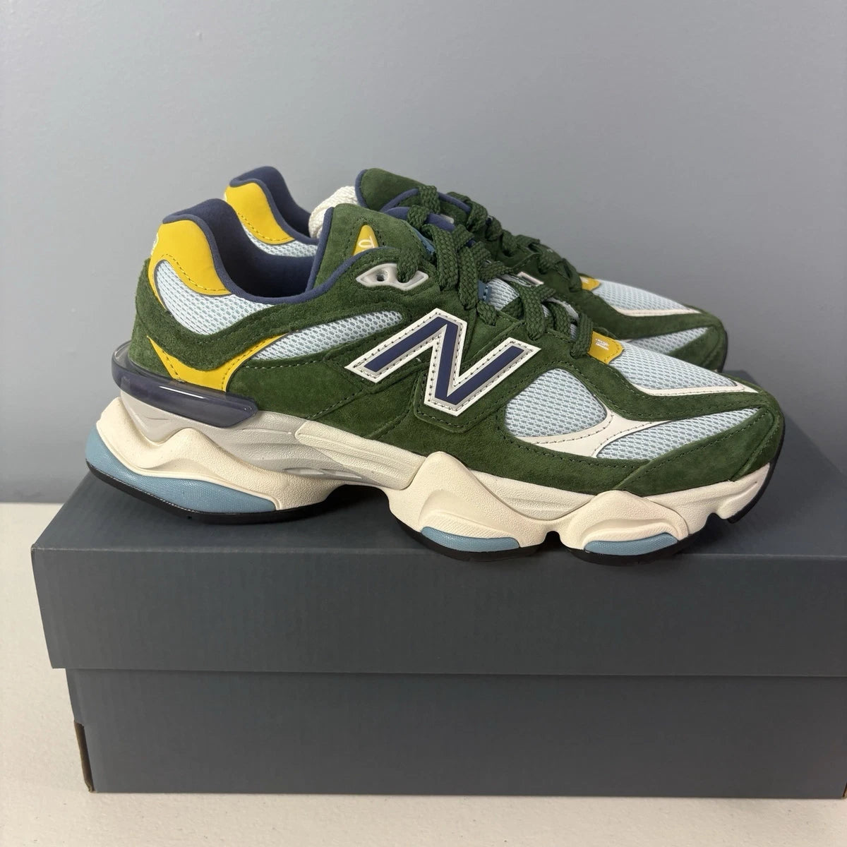 New Balance 9060